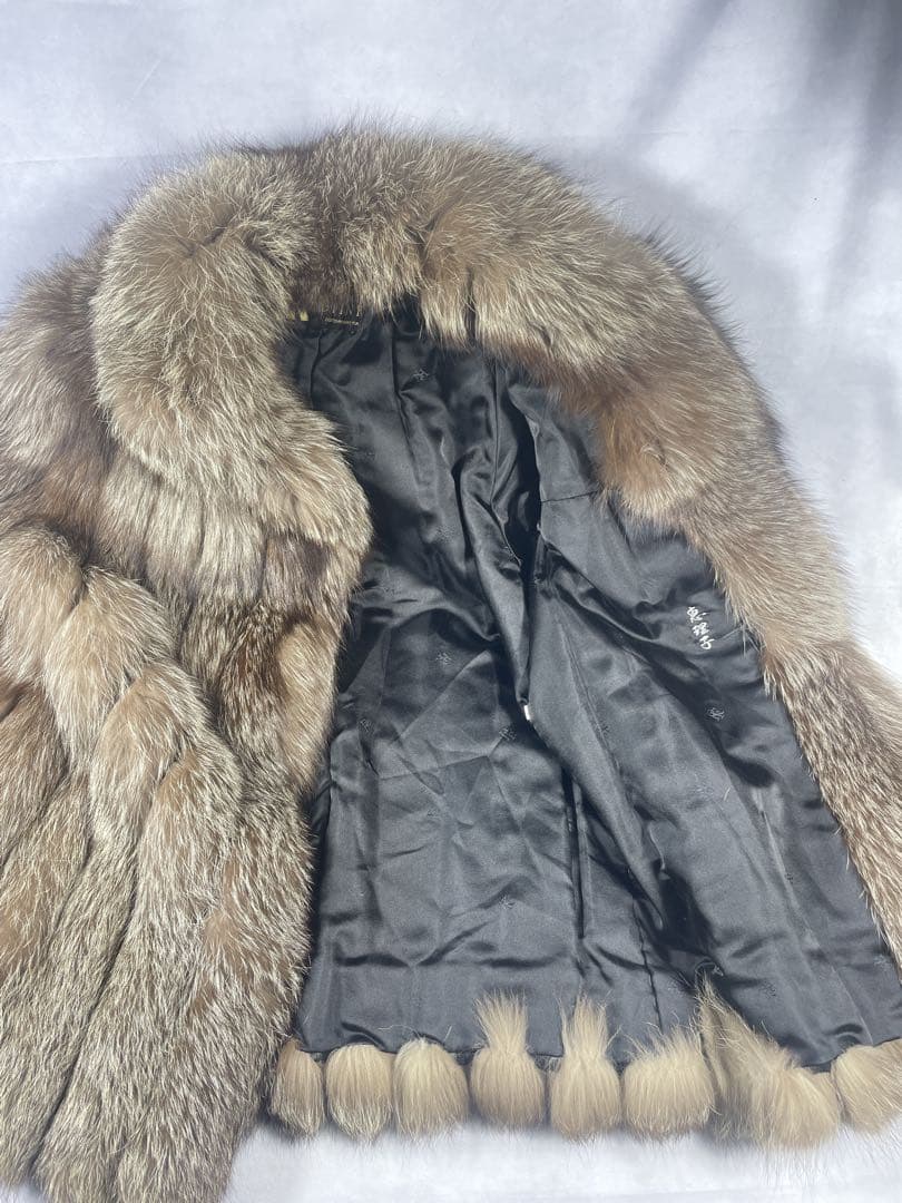 【美品】モコモコ　高級 毛皮コート ファーコート シルバーフォックス