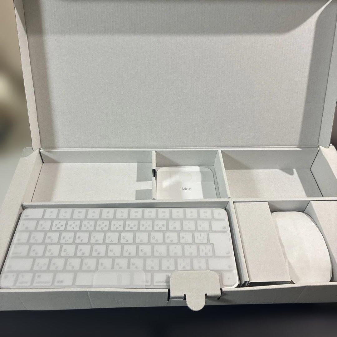 最新iMac付属の未使用magicキーボードとmagicマウス