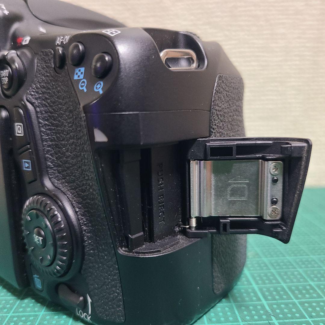 デジタルカメラ Canon EOS 70D