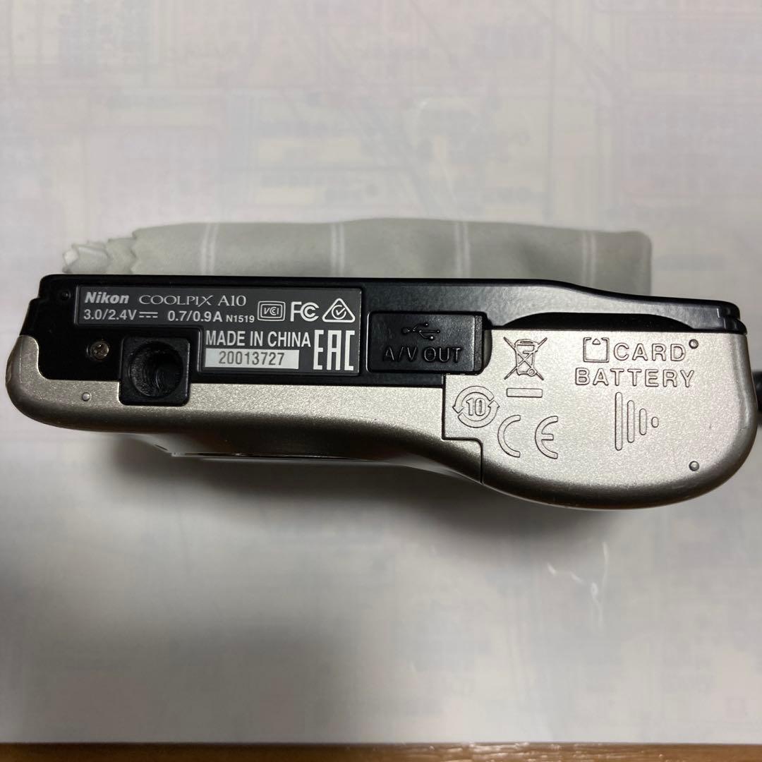 Nikon COOLPIX A10 シルバー デジタルカメラ