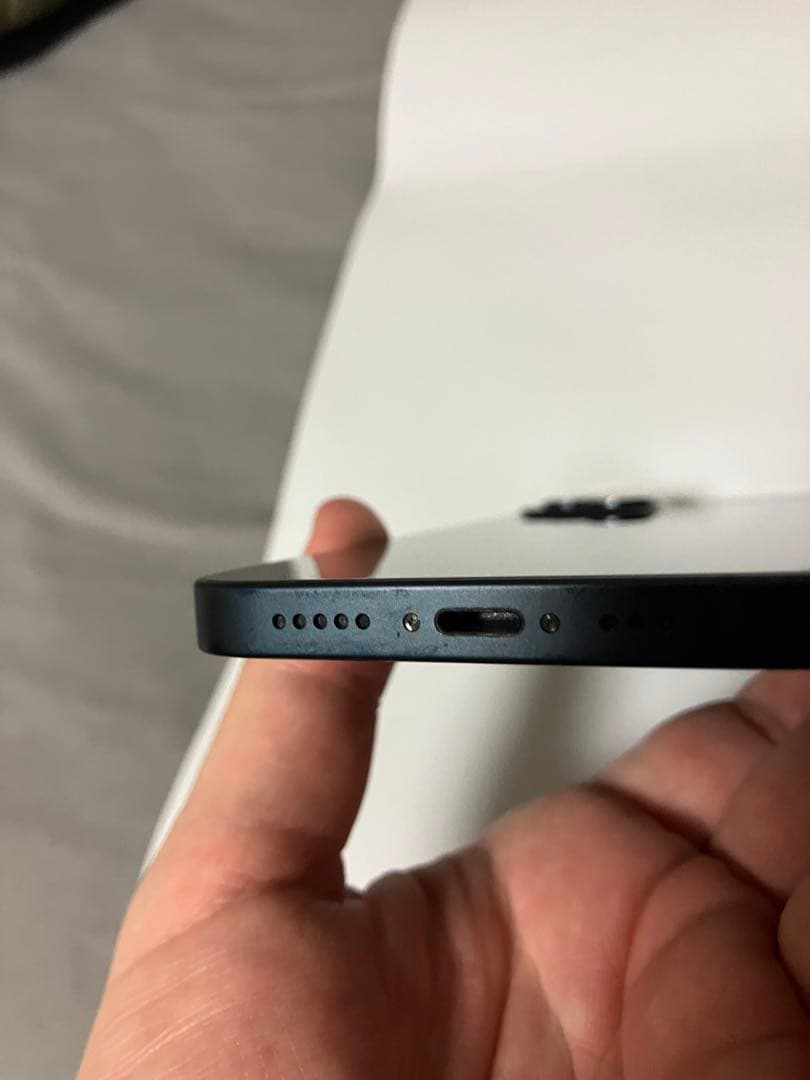 Apple iPhone 13 ブラック 本体 バッテリー100% SIMフリー