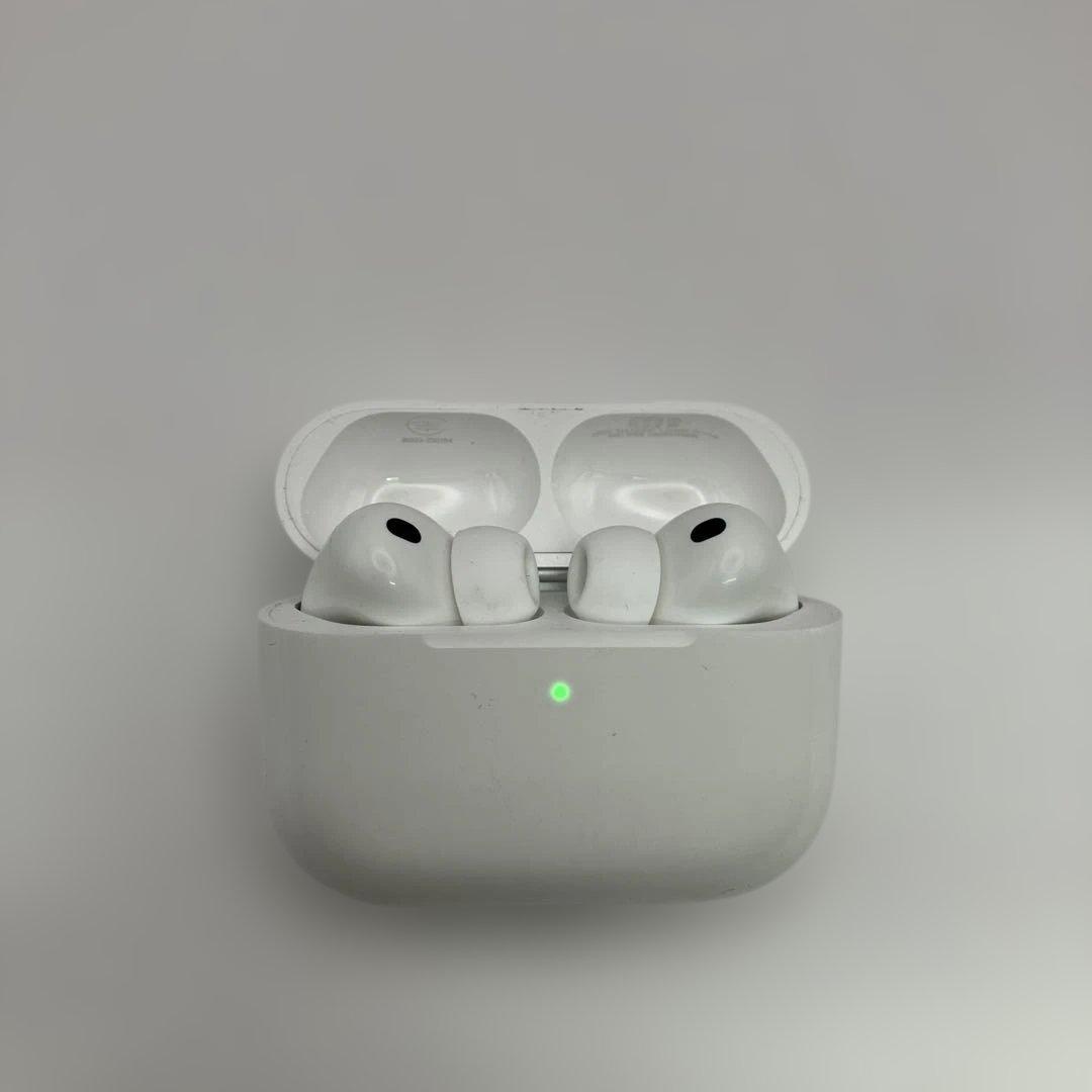 AirPods Pro3 本体 充電ケース付き【1】