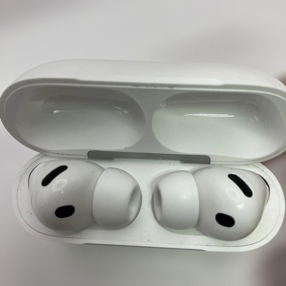 AirPods Pro3 本体 充電ケース付き【1】