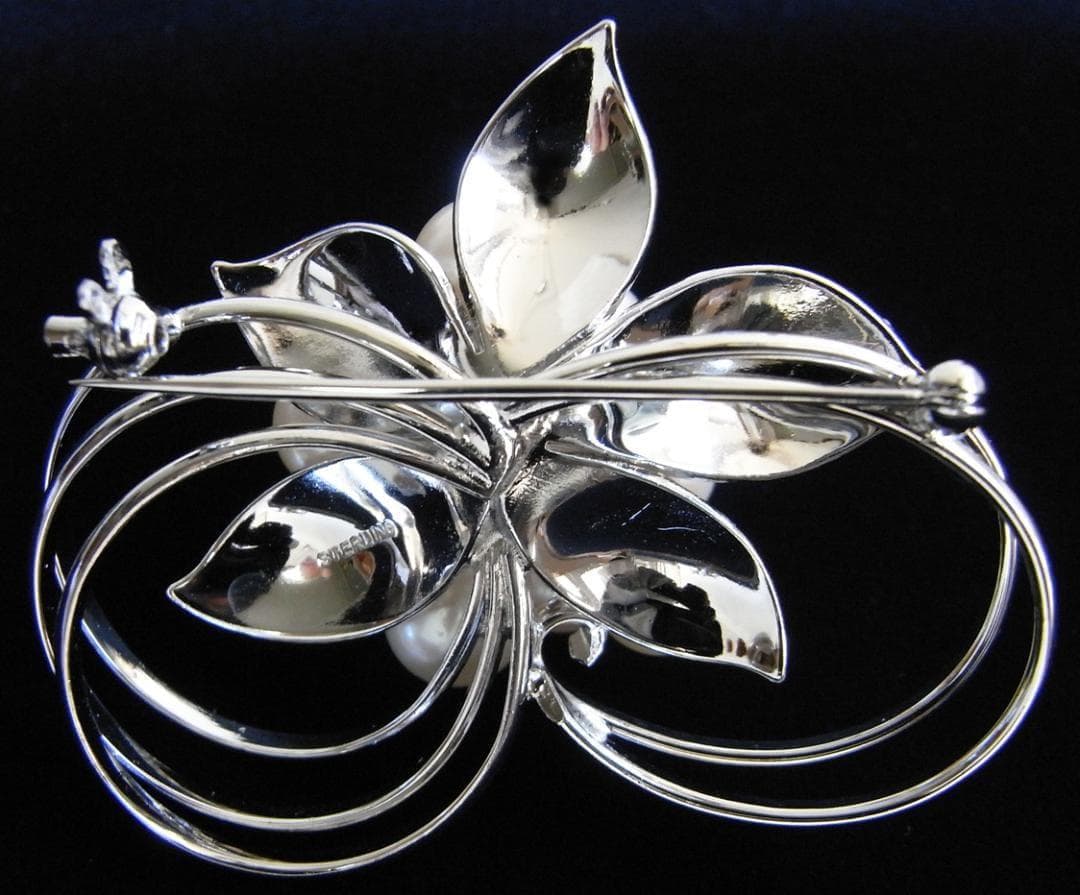 フレコ★紫陽花・925シルバー(銀製)アコヤ真珠（本真珠）１１粒・ブローチ