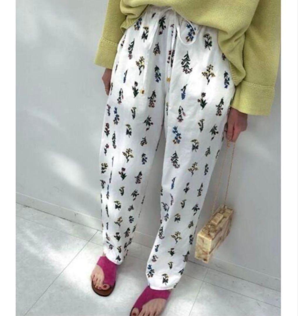 IENA LA BOUCLE フラワー 刺繍 イージーパンツ 36