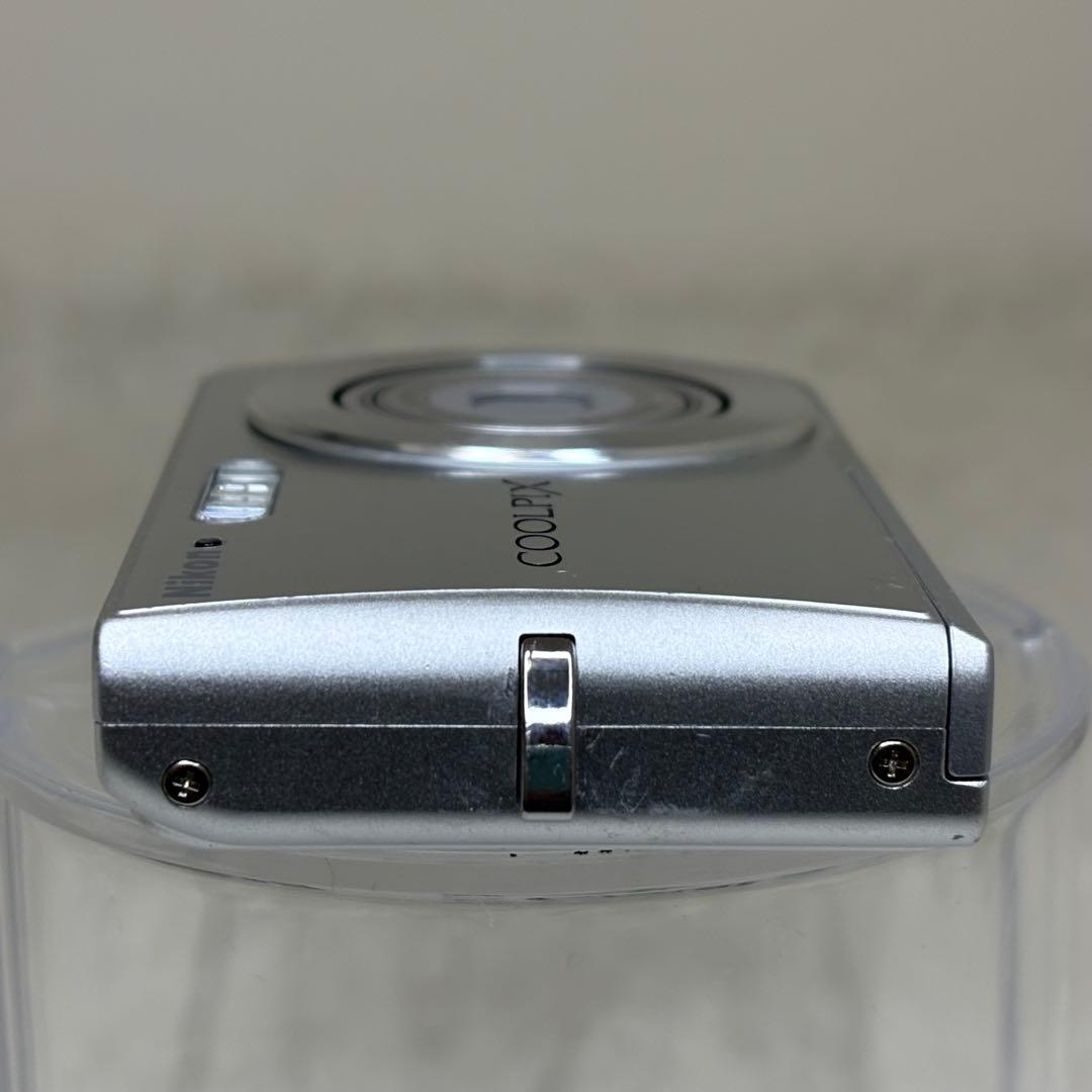 美品　Nikon カメラ　COOLPIX S200 充電器　箱　コンデジ　動作品