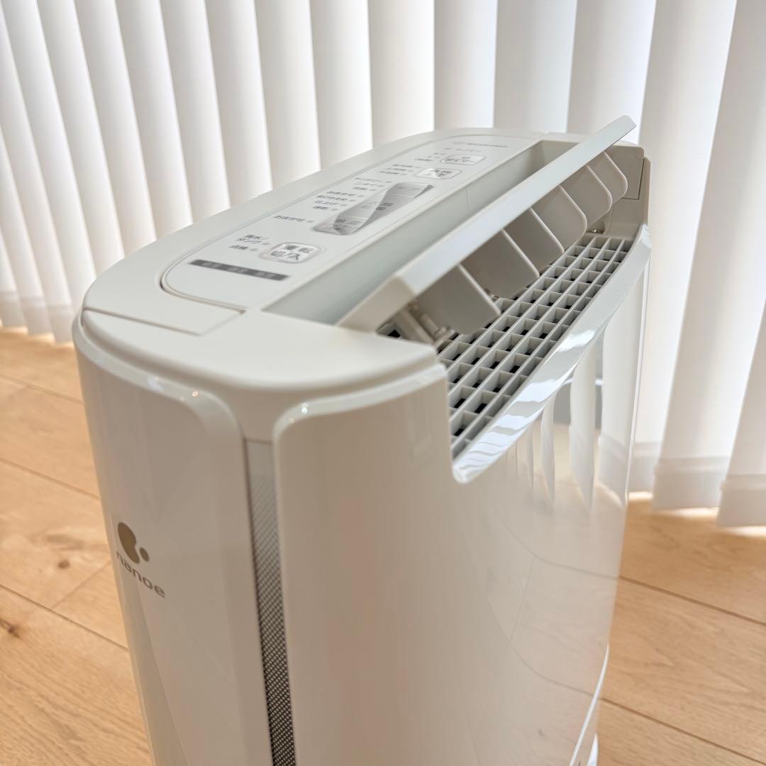 【極美品】Panasonic 衣類乾燥除湿機 F-YZTX60-S