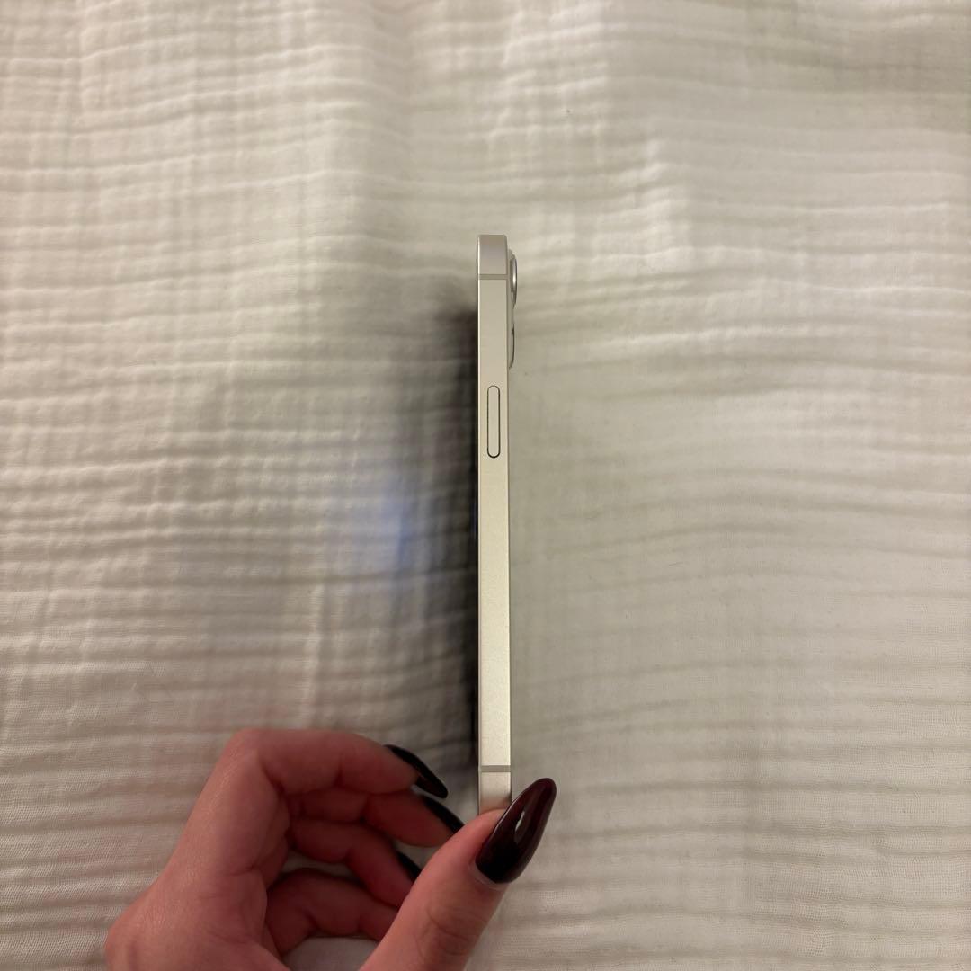 Apple iPhone 13 本体128GB スターライト