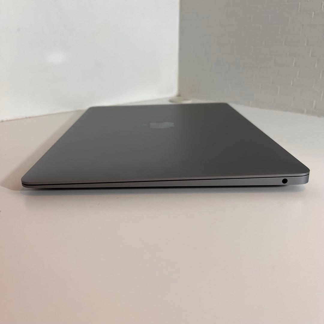 かなた 美品 充放電55回 MacBook Air M1 2020 256