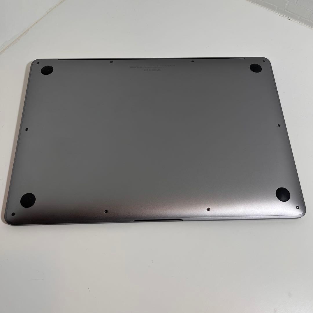 かなた 美品 充放電55回 MacBook Air M1 2020 256