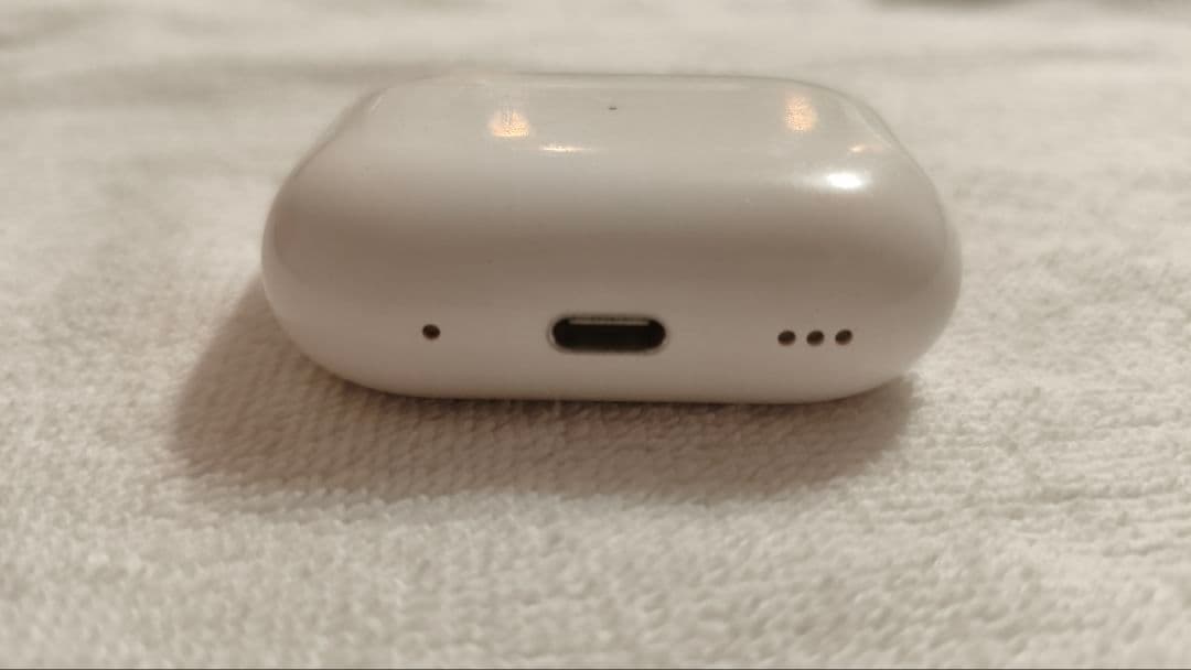 良品★Apple Airpods Pro 第2世代　USB　C-type保証付き