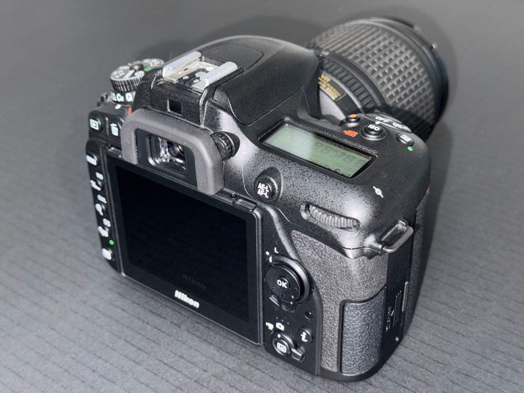 Nikon D7500 18-140 VR KIT レンズキット 箱付き完品