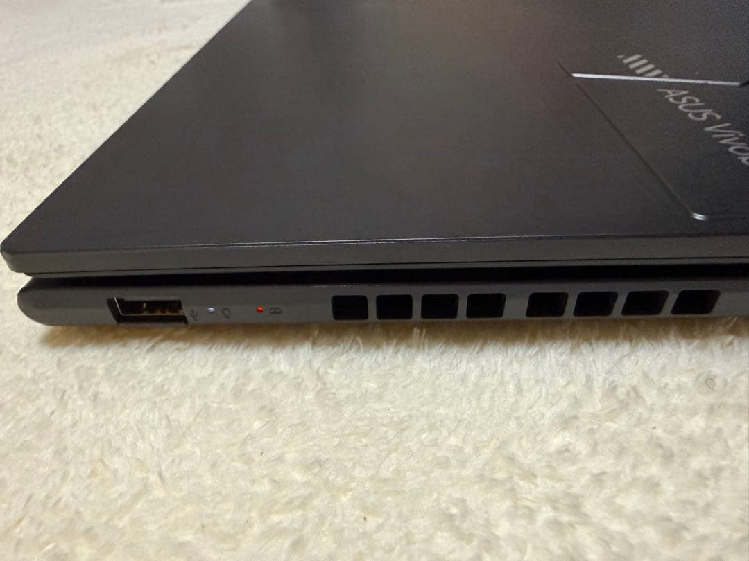 ASUS Vivobook ノートPC M1605YA