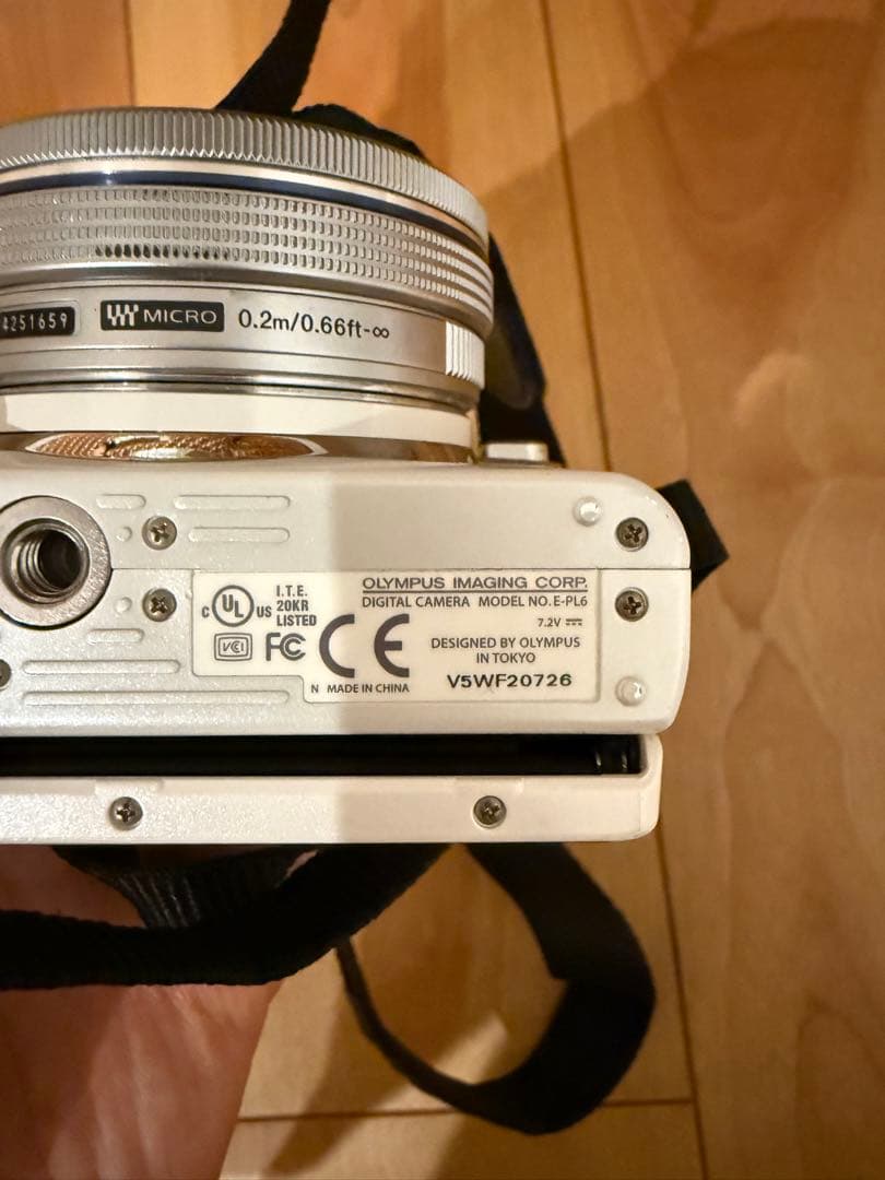 OLYMPUS PEN ホワイト