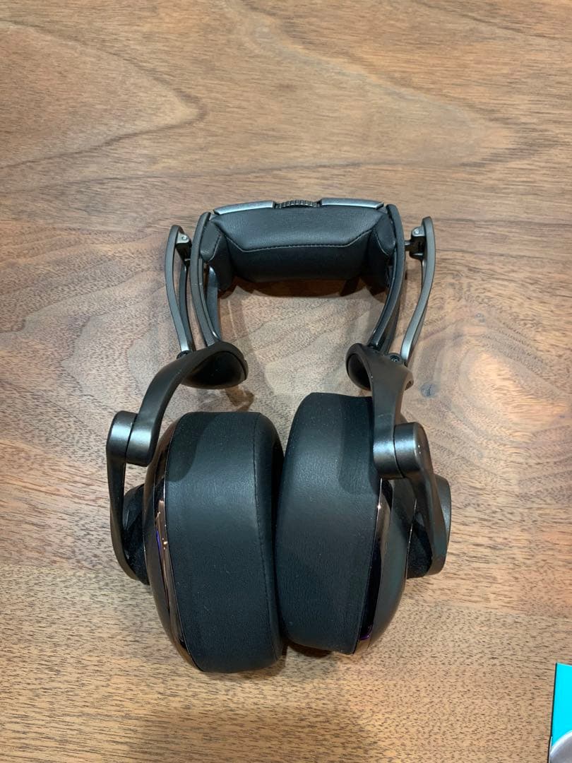 Mo-Fiモーファイ　アンプ内蔵ヘッドホン