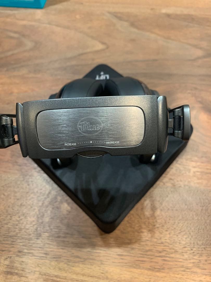 Mo-Fiモーファイ　アンプ内蔵ヘッドホン