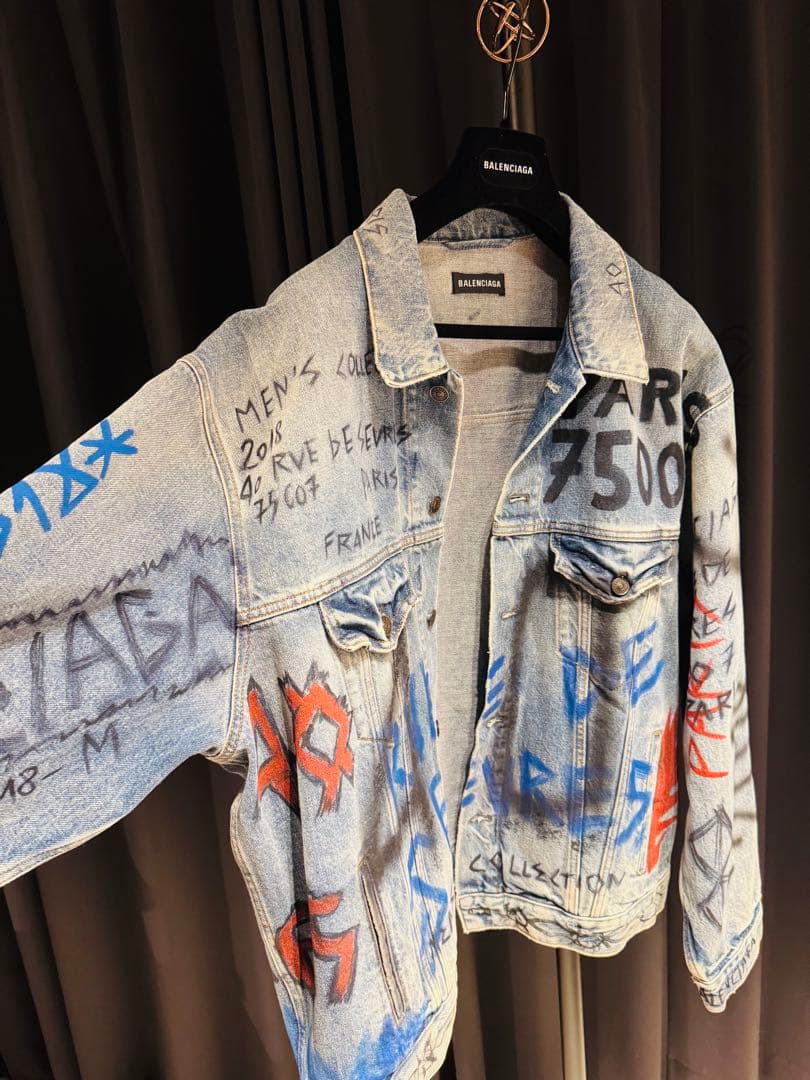 【新品未使用】BALENCIAGAグラフィックGジャン