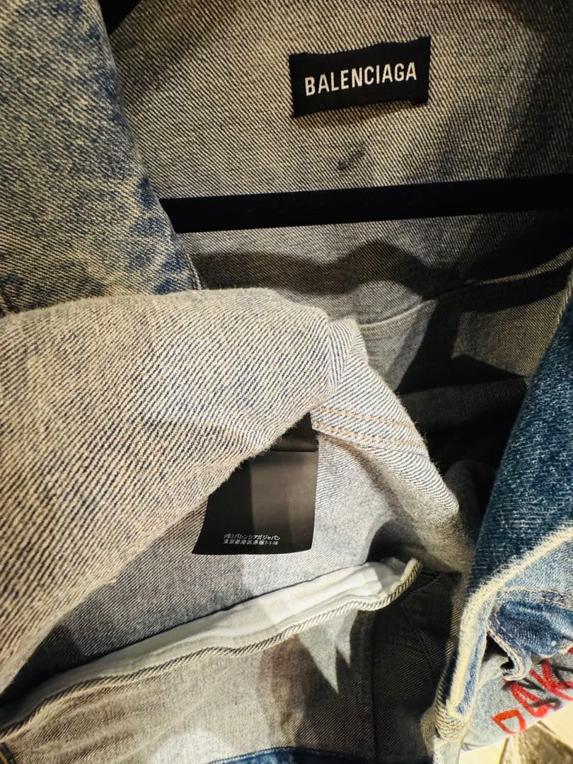 【新品未使用】BALENCIAGAグラフィックGジャン