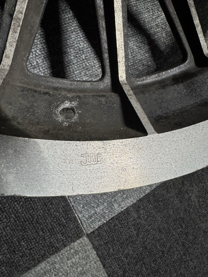 1982年式FLH ショベルヘッド　純正16インチキャストホイール前後セット