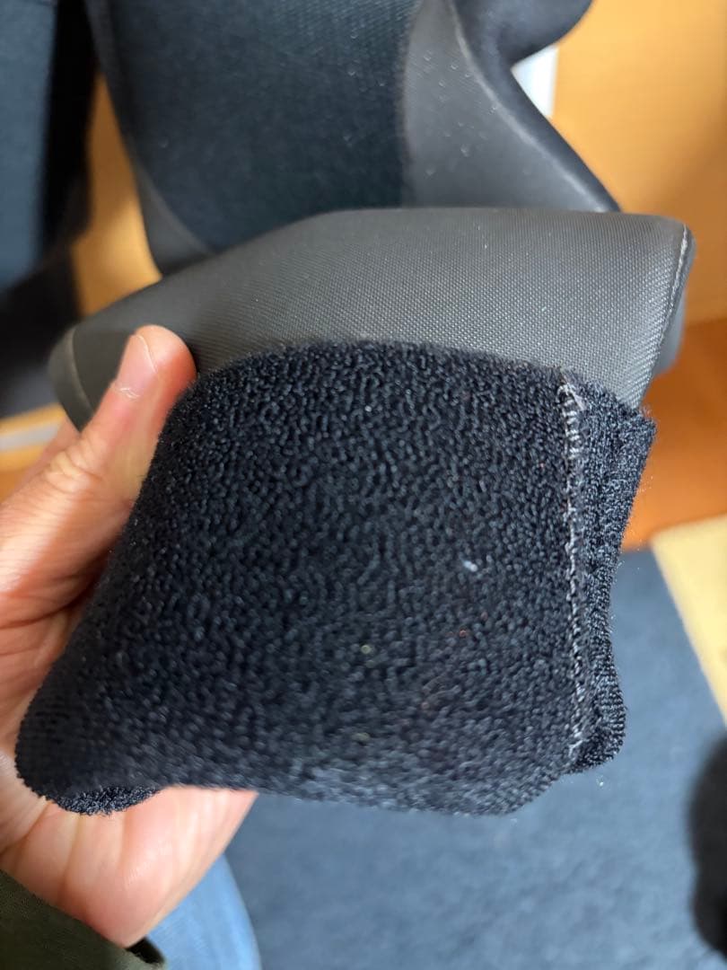 【新品】O'Neill セミドライスーツ MLBサイズ ブラック