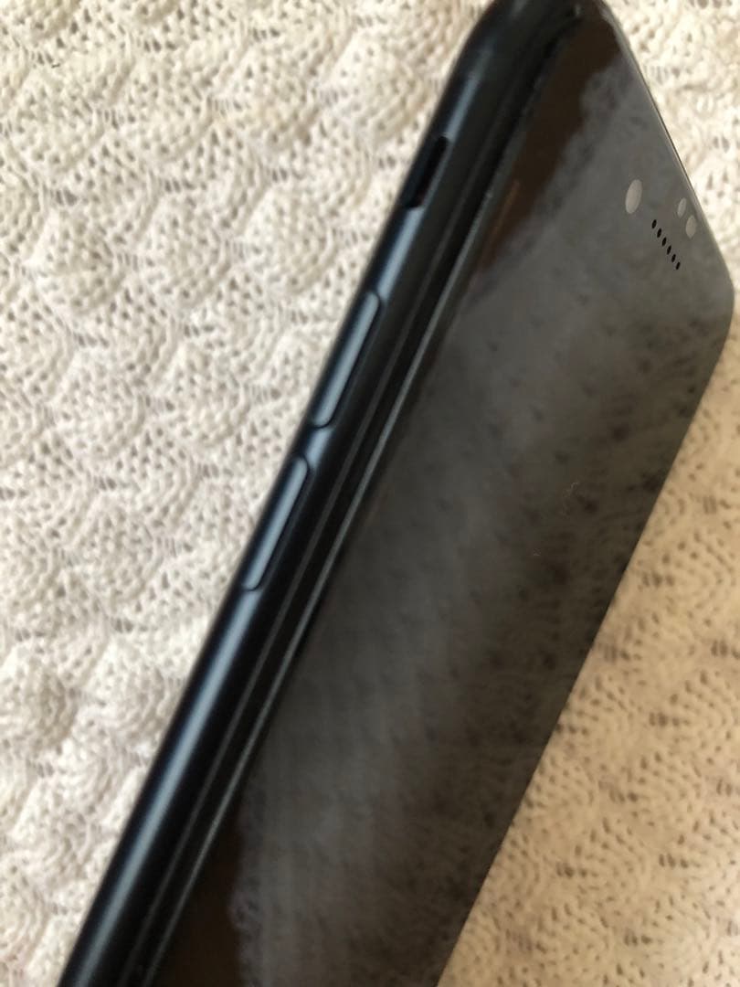 Apple iPhone SE (第3世代) ミッドナイト