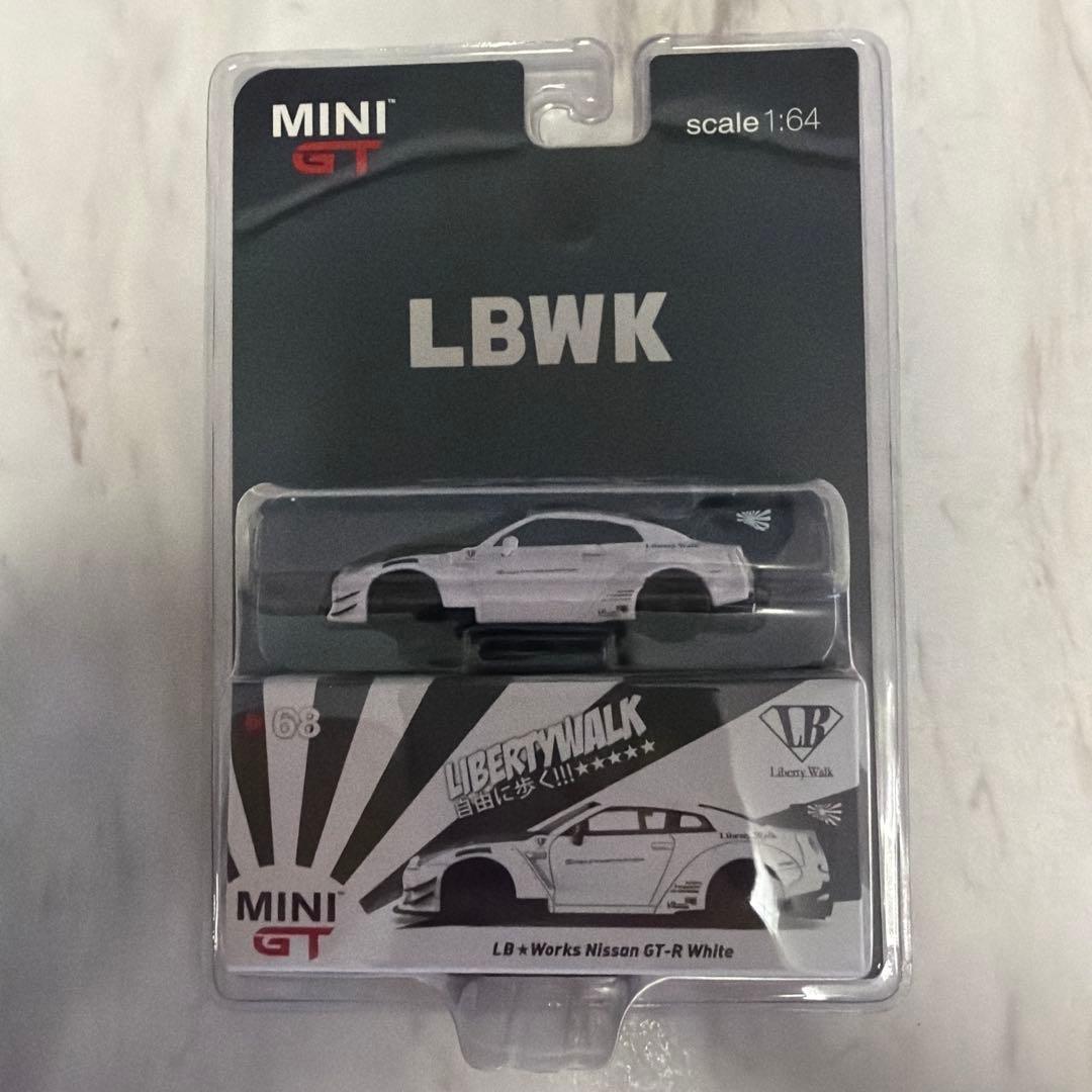MINI GT LB★Works Nissan GT-R White