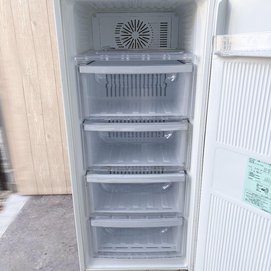 配送設置無料！純正三菱スタイリッシュおしゃれコンパクト冷凍庫！完動超美品！
