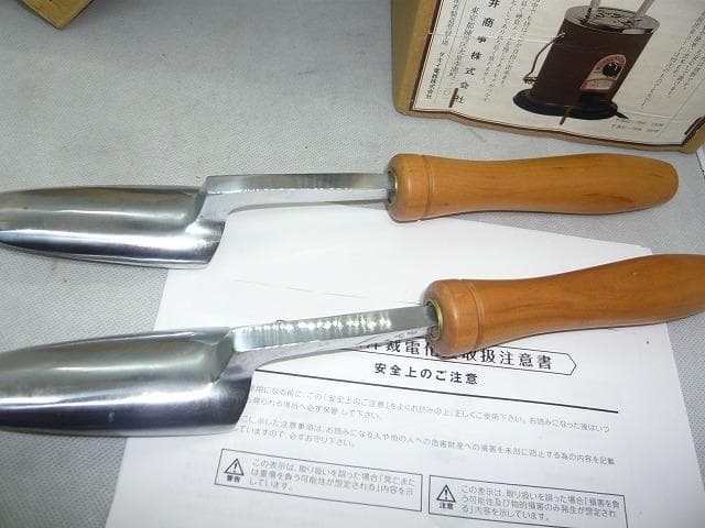 新品完全未使用　 吉井式(タキイ　製)　 電化鏝　和裁コテ　和裁こて　鏝２本付①
