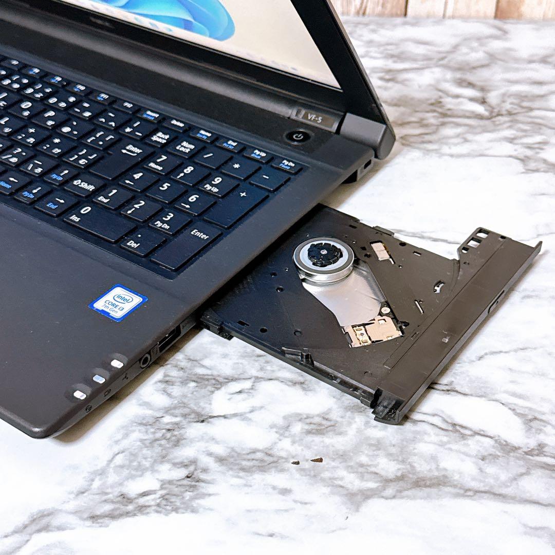 1台限定✨高性能i3＆爆速SSD/メモリ8GB✨カメラ付き 薄型パソコンPC