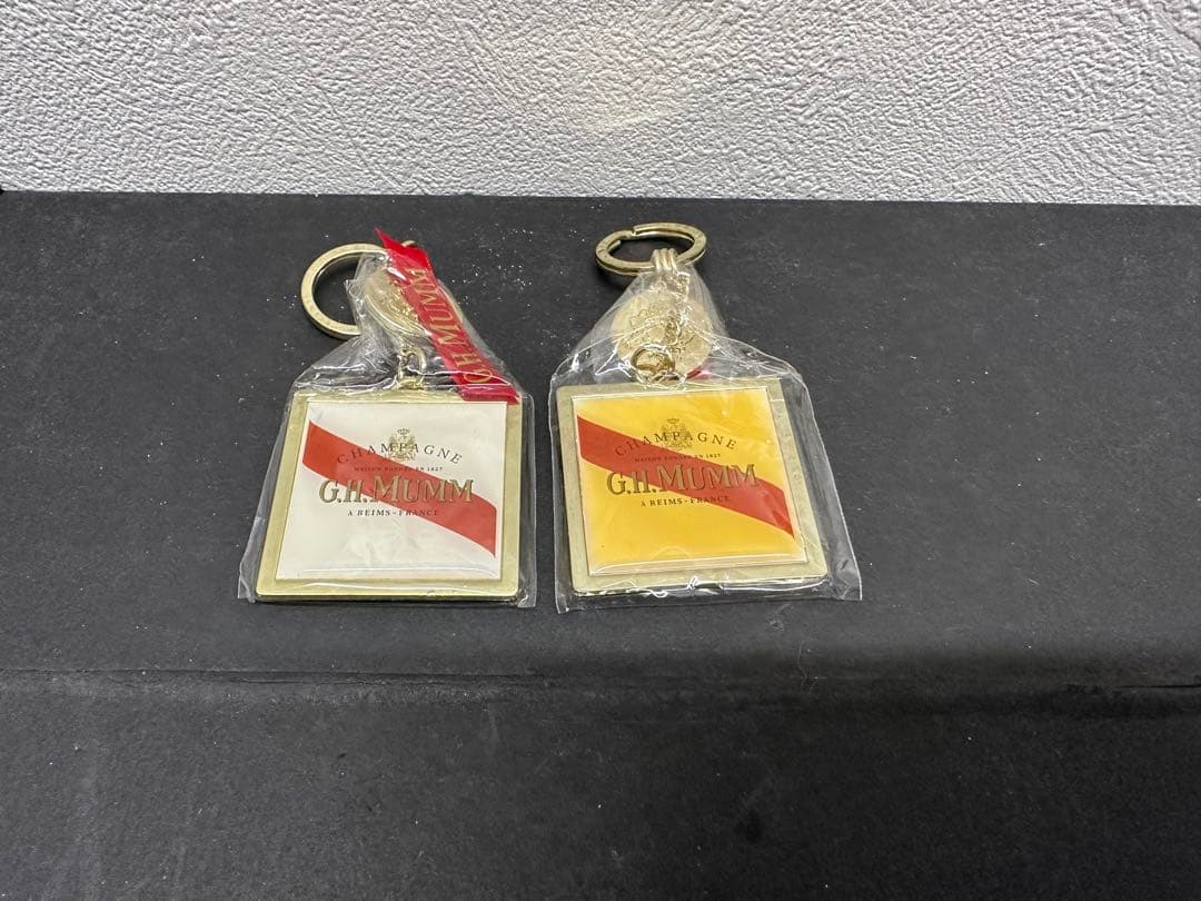 シャンパーニュ・マム・F1・3L・ダミーボトル＆マムグッズ6点盛り