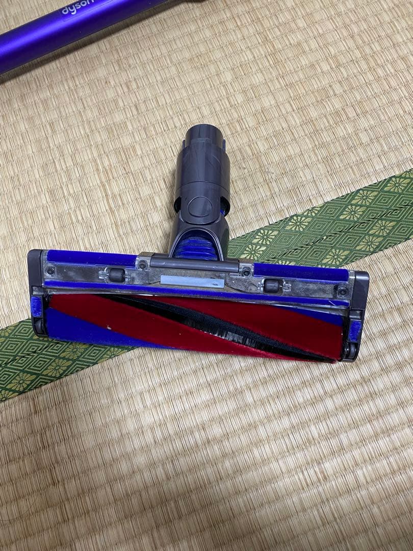 ダイソン dyson Digital Slim fluffy sv18