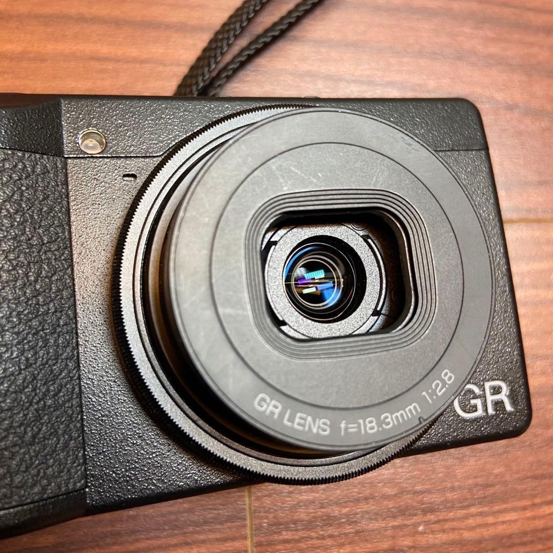 RICOH GR Ⅲ デジカメ ほぼ新品 4929
