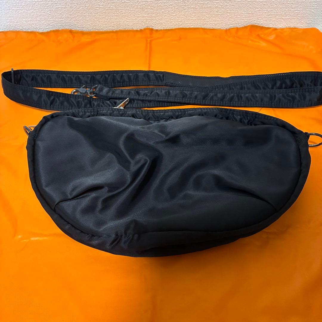 【極美品】ポーター　タンカー　ショルダーバッグ　オーバル　舟形　ハーフムーン