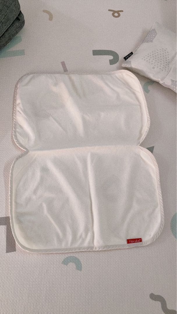 折りたたみ式ベビー布団セット グレー（枕、掛け布団は未使用）