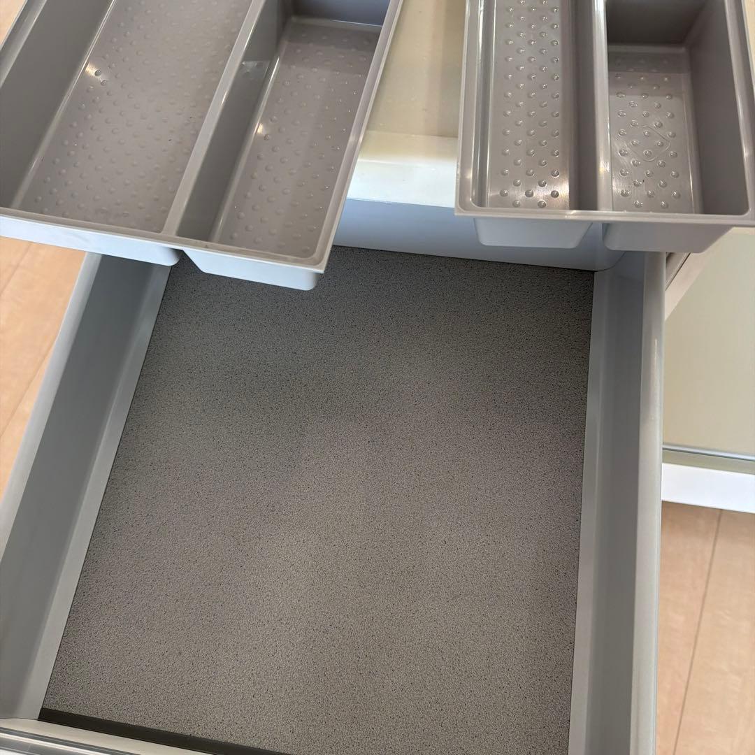 キッチン　棚　引き出し　未使用