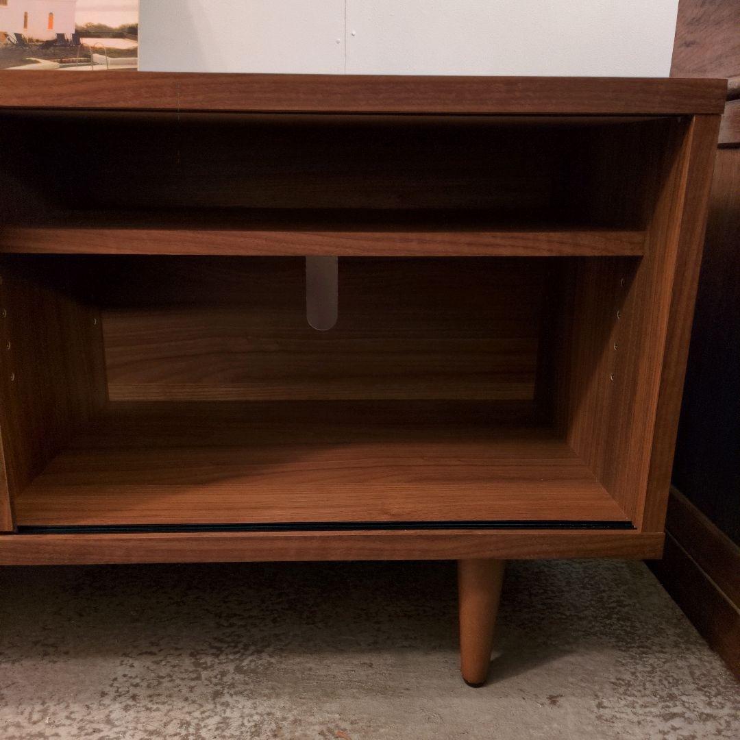 木製シンプル キャビネット 引き戸式 テレビボード シェルフ