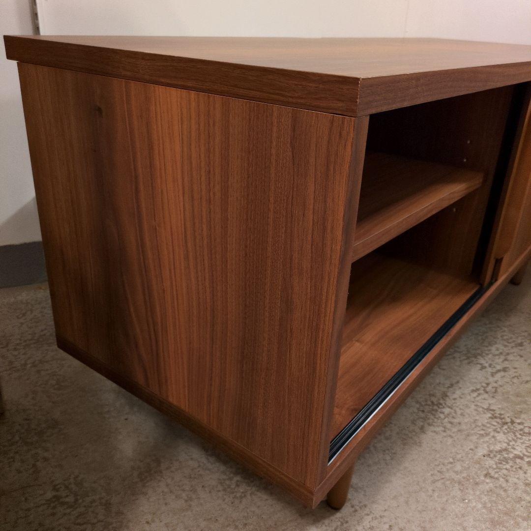 木製シンプル キャビネット 引き戸式 テレビボード シェルフ