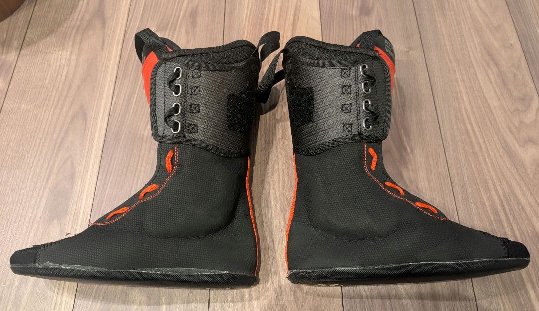 ATOMIC STI インナーブーツ