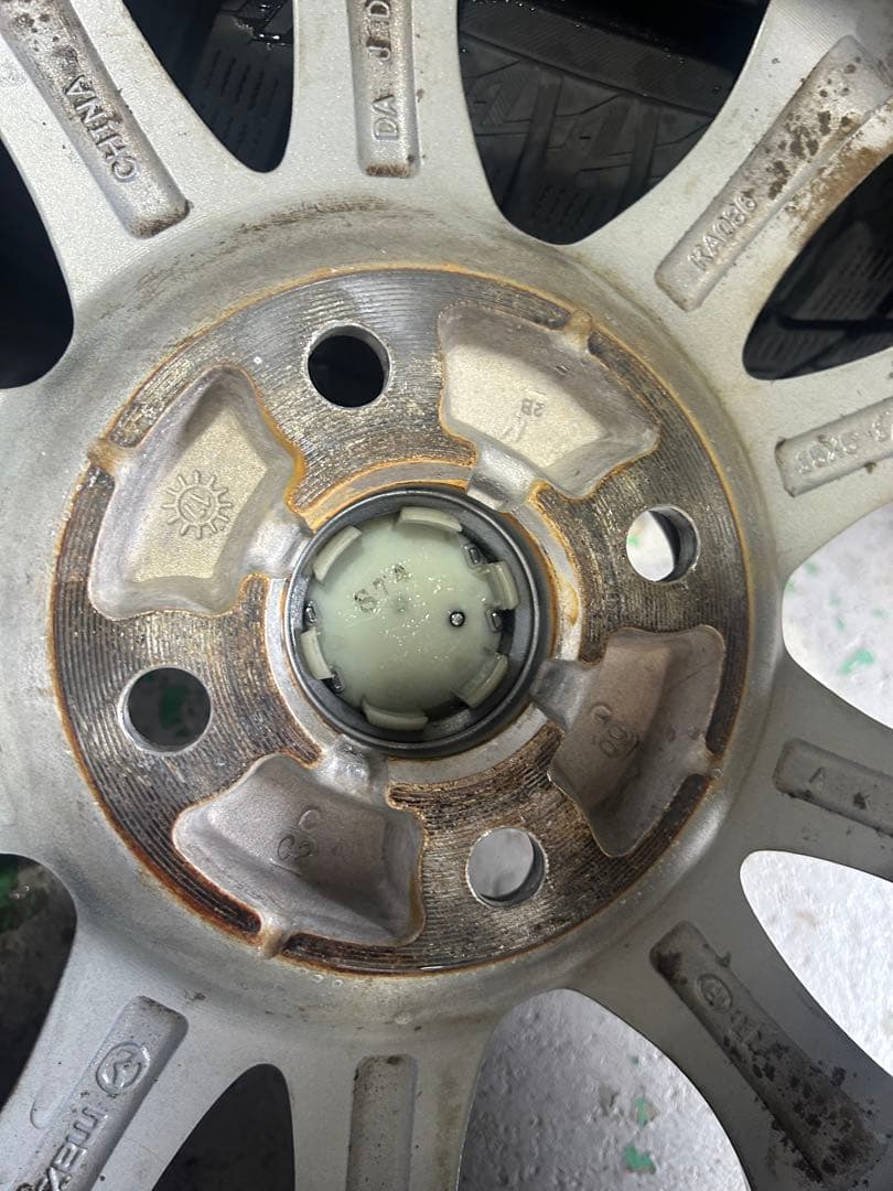 マツダ純正溝有りスタッドレス15インチ ホイールセット