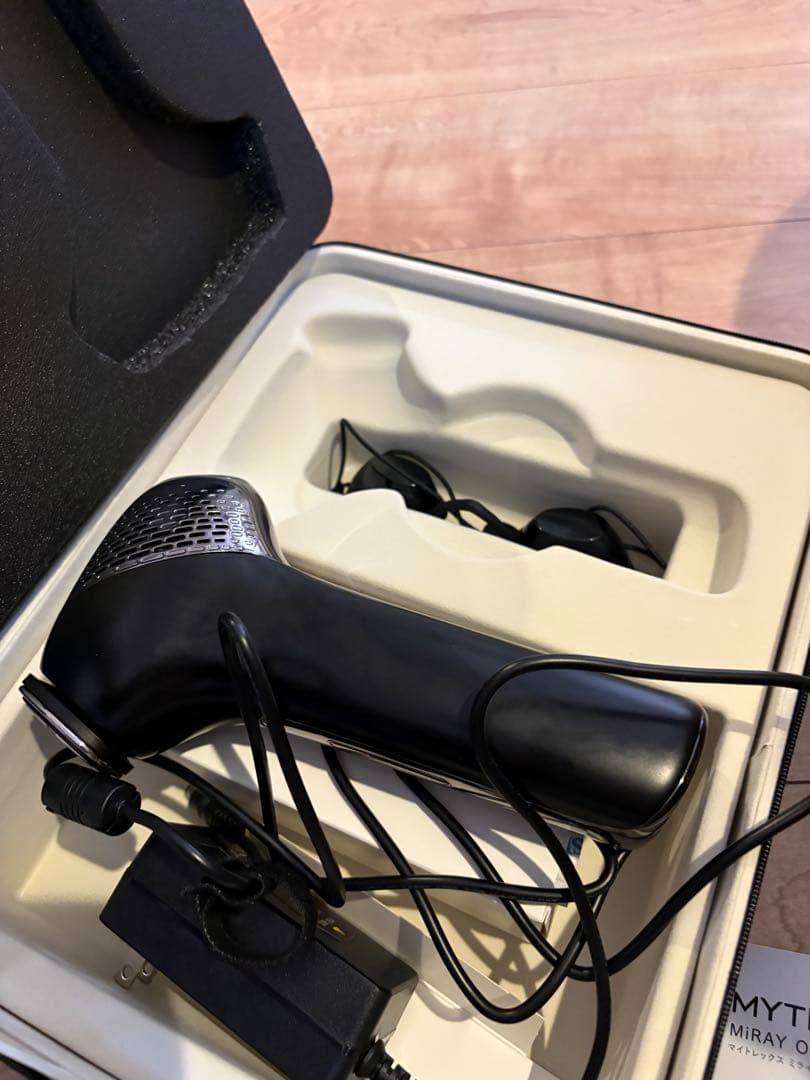 MYTREX MiRAY ONE 【黒】美顔器 本体 充電器・アイガード付き