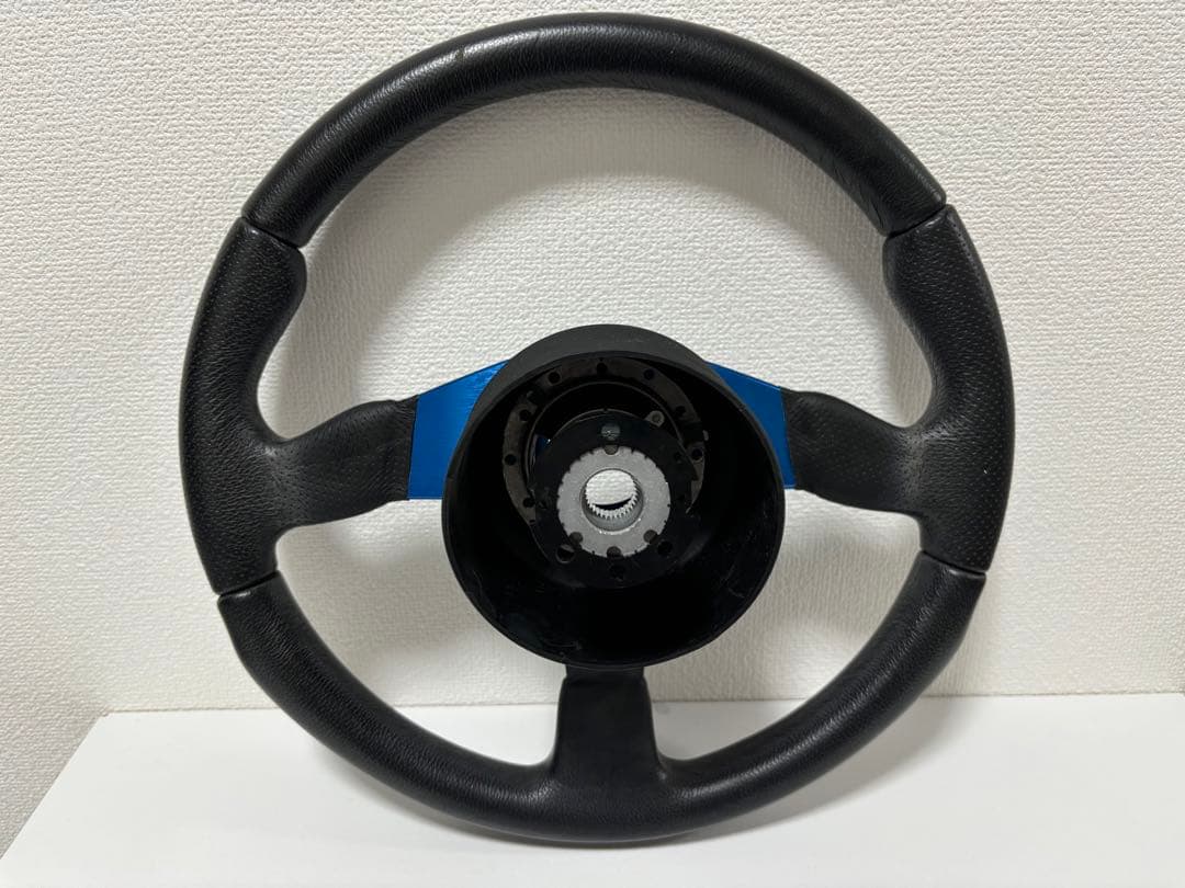 momo ステアリング青35Φ