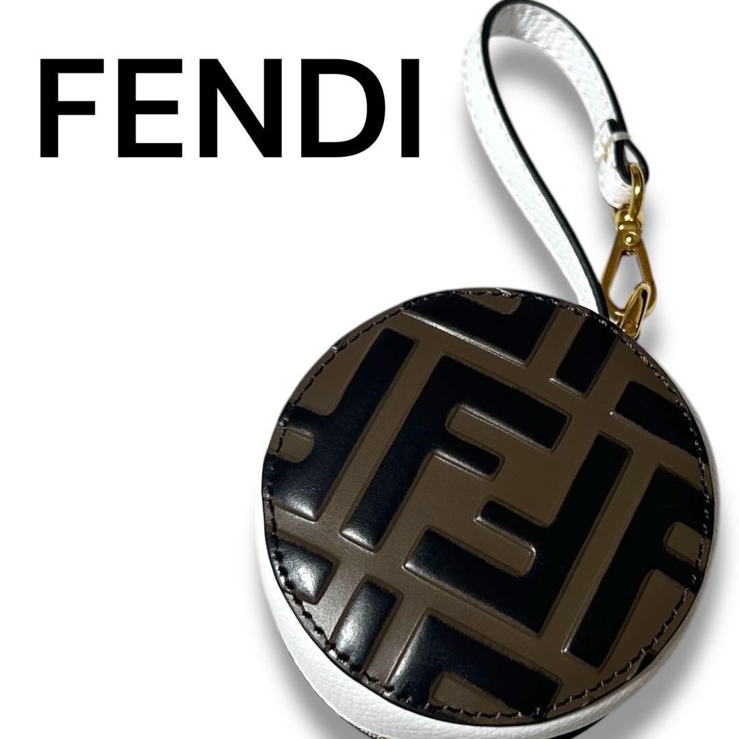 【中古品】FENDI フェンディ チャーム キーホルダー ポーチ ズッカ柄