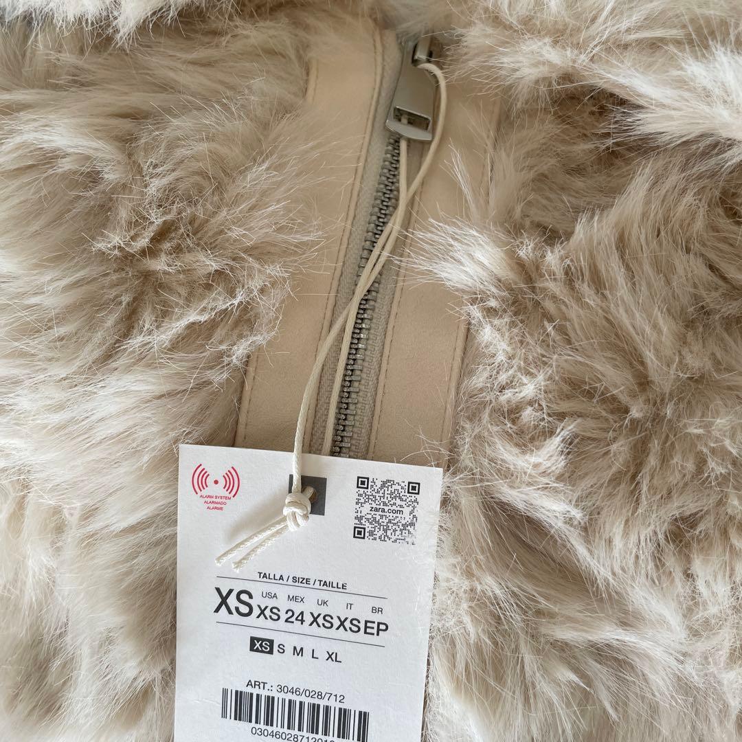 ZARA フェイクファーボンバージャケット