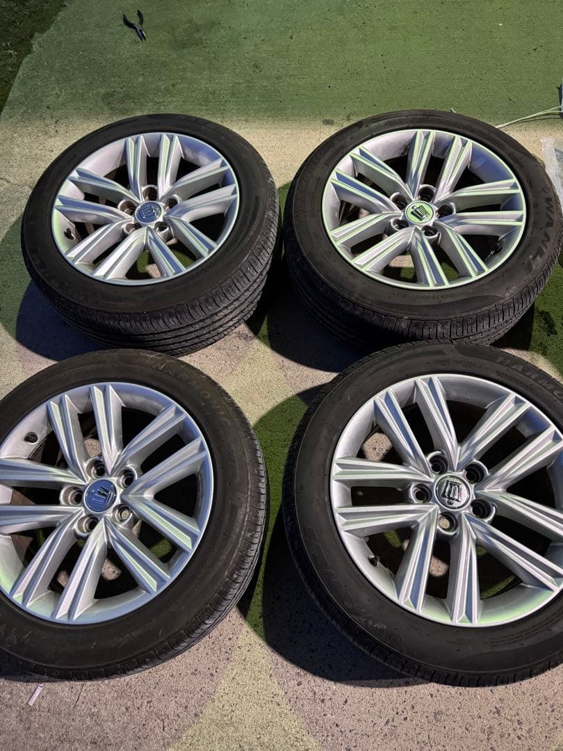 210系クラウン純正ホイール17インチ HARMONIC タイヤ・ホイールセット