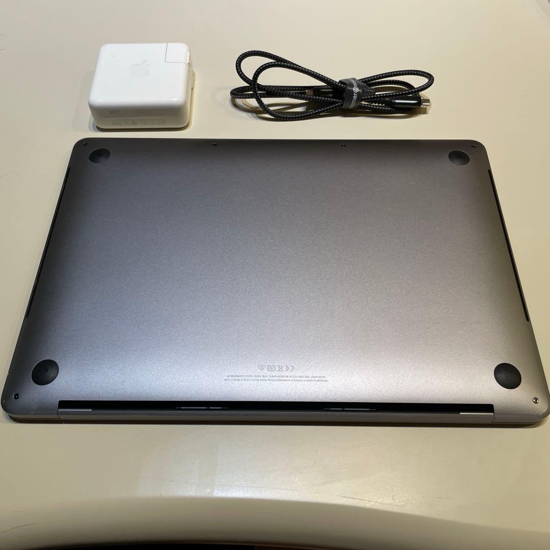MacBook本体 MacBook Pro 2020 / 16GB/512GB