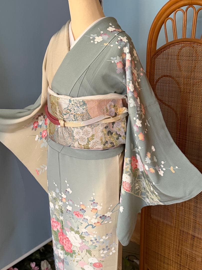 訪問着フルセット、落款入り　四季の花、染め分け　友禅　作家物