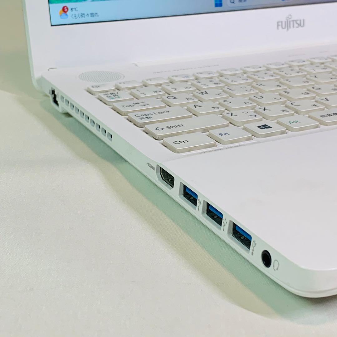 Core i7✨SSD1TB✨32GB✨カメラ✨オフィス✨富士通✨ノートパソコン