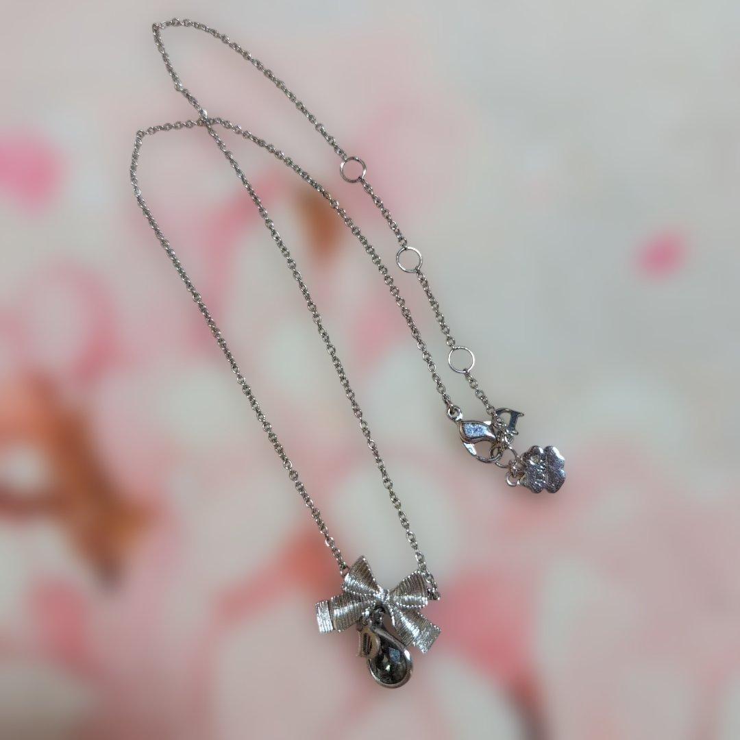 は*か様 クリスチャン　ディオール　Dior　リボン　ストーン　ネックレス