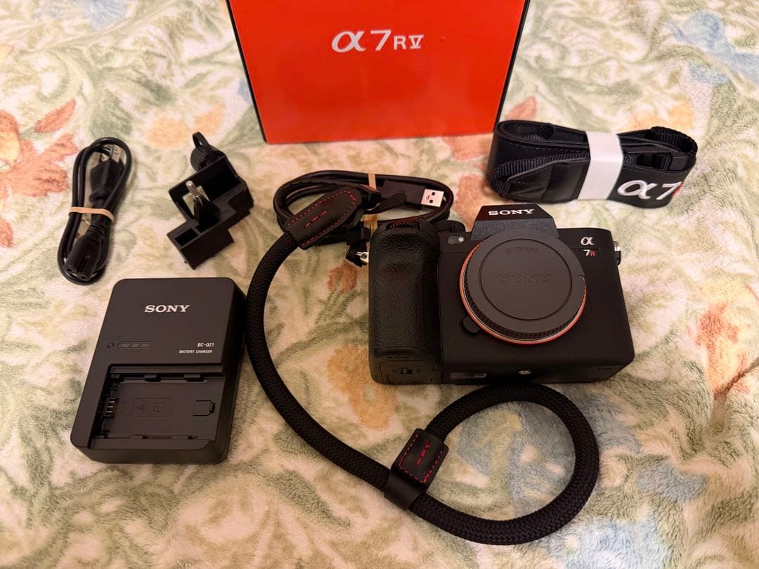 超美品 SONY ミラーレス一眼 a7RV ボディ