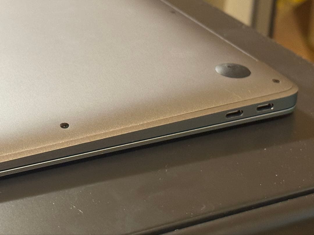 MacBook本体 MacBook Air 8GB 256GB